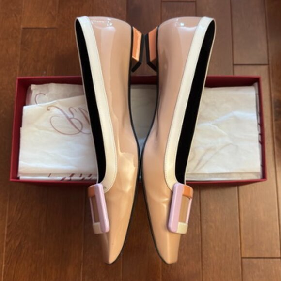 Roger Vivier Patent Leather Flat - Picture 2 of 6